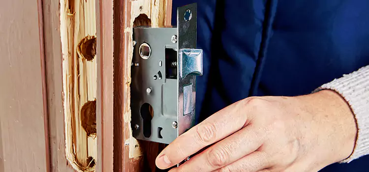 Garage Door Lock Replacement Jonesboro